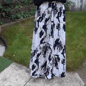 Vintage black and white maxi skirt